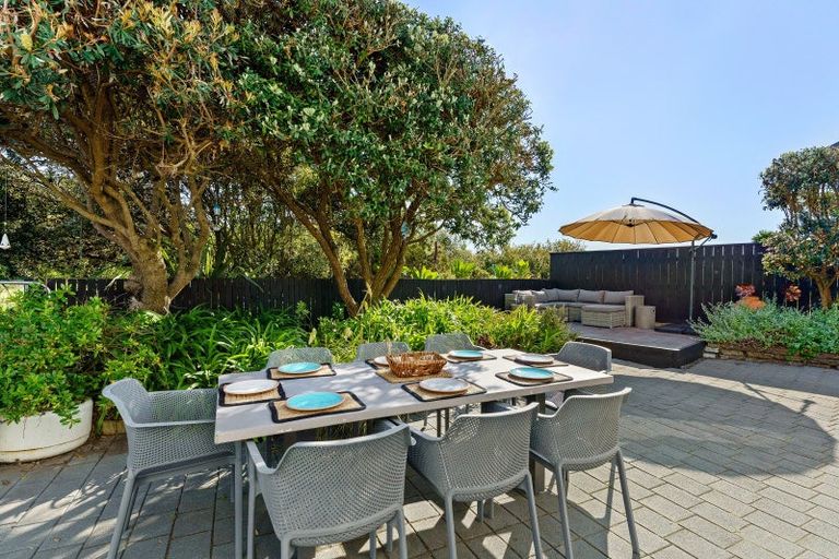 Photo of property in 12 Scott Avenue, Otaki Beach, Otaki, 5512