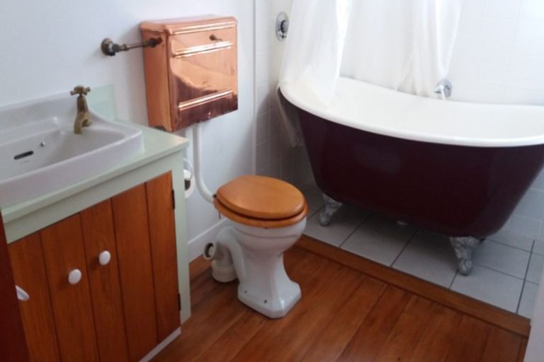 Photo of property in 77 Brooklyn Road, Carterton, 5713