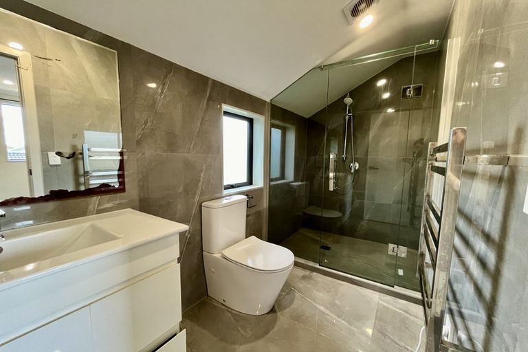 Photo of property in 6a Martin Road, Manurewa, Auckland, 2102