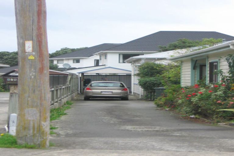 Photo of property in 48a Randwick Crescent, Moera, Lower Hutt, 5010