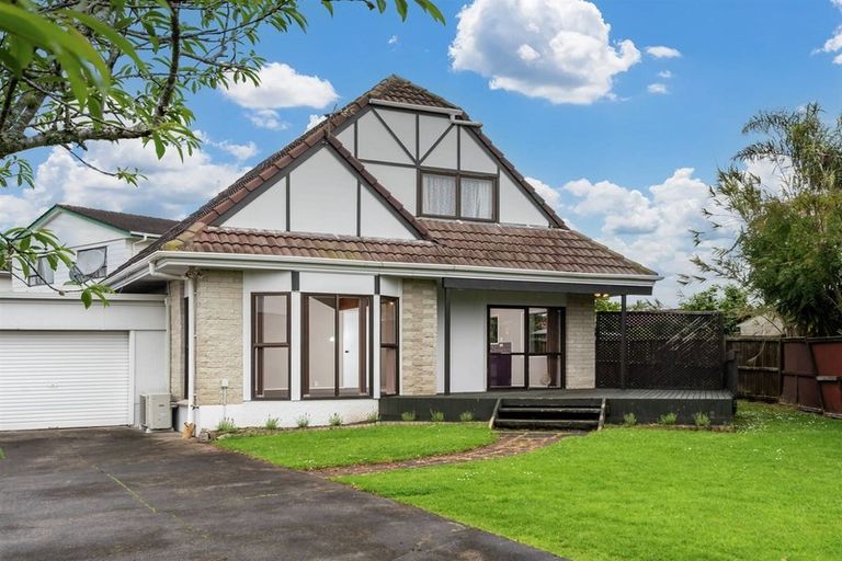 Photo of property in 2/9 Askew Place, Farm Cove, Auckland, 2012