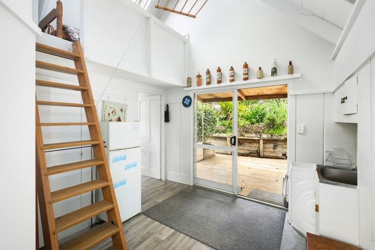 Photo of property in 10 Moana Drive, Tanners Point, Katikati, 3177