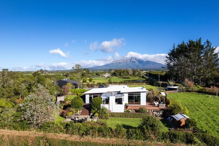 Photo of property in 1895 Egmont Road, Kaimiro, Inglewood, 4386