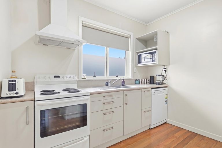 Photo of property in 15 Princes Street, Cambridge, 3434