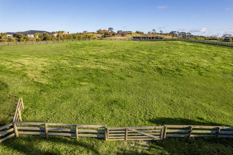 Photo of property in 20a Diamond Lane, Riverhead, 0793