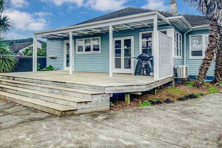 Photo of property in 16 Churchill Street, Kensington, Whangarei, 0112