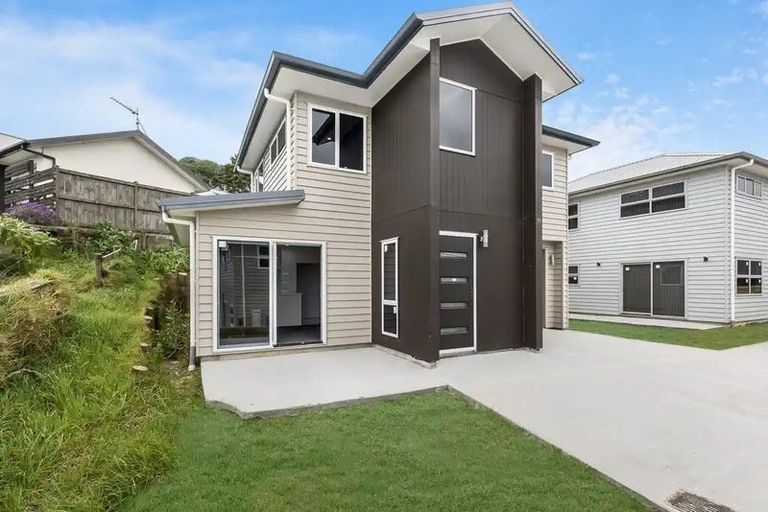 Photo of property in 2 Ambedkar Way, Pukekohe, 2120