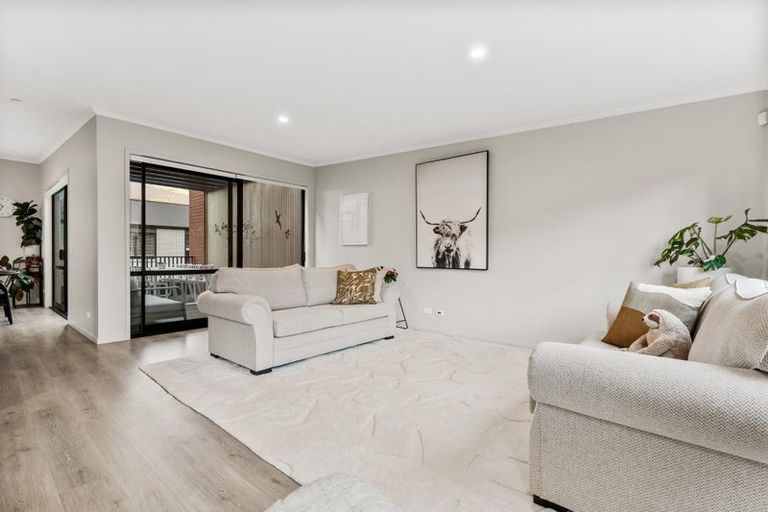 Photo of property in 12 Kerewhenua Crescent, Hobsonville, Auckland, 0616