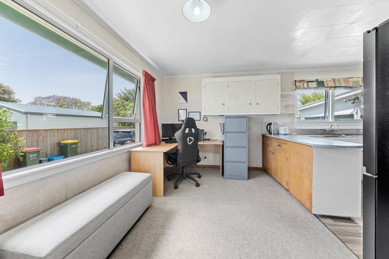 Photo of property in 13 Parris Street, Waitara, 4320