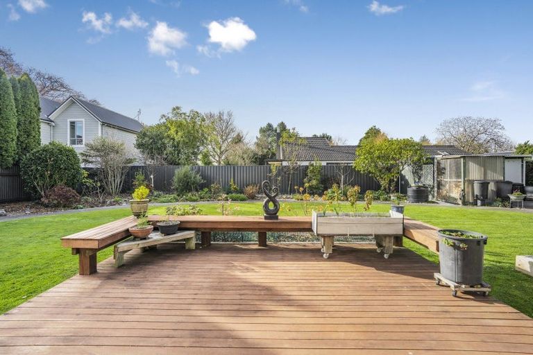 Photo of property in 15 Wood Street, Greytown, 5712