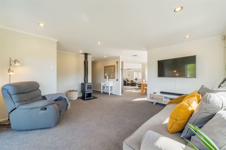 Photo of property in 5 Frankie Stevens Place, Riverstone Terraces, Upper Hutt, 5018