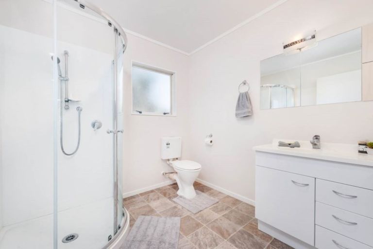 Photo of property in 13 Kinvig Place, Ranui, Auckland, 0612