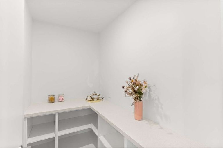 Photo of property in 19 Ellmers Street, Woodend, 7691