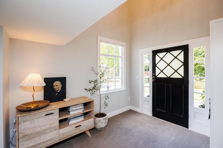 Photo of property in 23 Elmira Avenue, Hokowhitu, Palmerston North, 4410