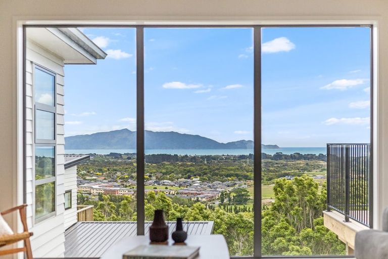 Photo of property in 8 Wilson Way, Waikanae, 5036