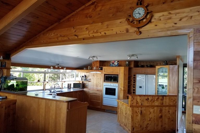 Photo of property in 18 Sir George Back Street, Opua, 0200