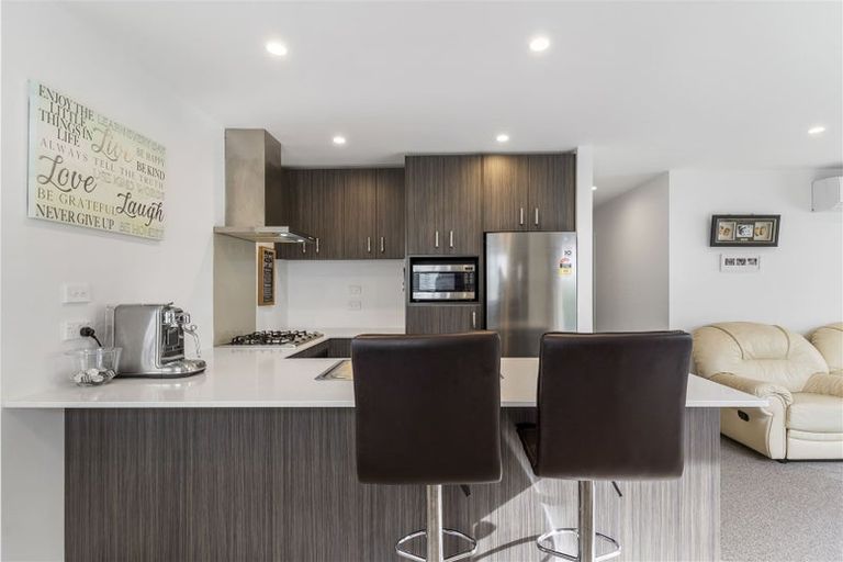 Photo of property in 5 Castlepoint Avenue, Takanini, 2110