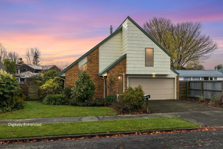 Photo of property in 4 Cullahill Street, Harewood, Christchurch, 8051