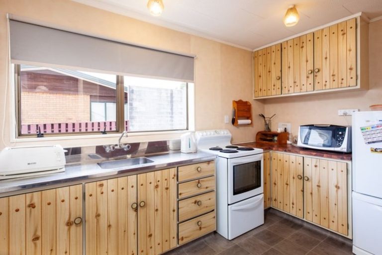 Photo of property in 6b Hori Street, Vogeltown, New Plymouth, 4310