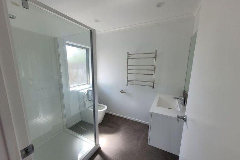 Photo of property in 73a Govett Avenue, Frankleigh Park, New Plymouth, 4310