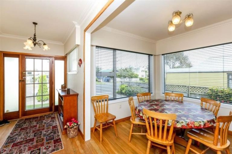 Photo of property in 17 Sanders Avenue, Westown, New Plymouth, 4310