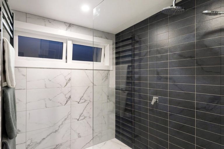 Photo of property in 64 Park Hill Road, Birkenhead, Auckland, 0626