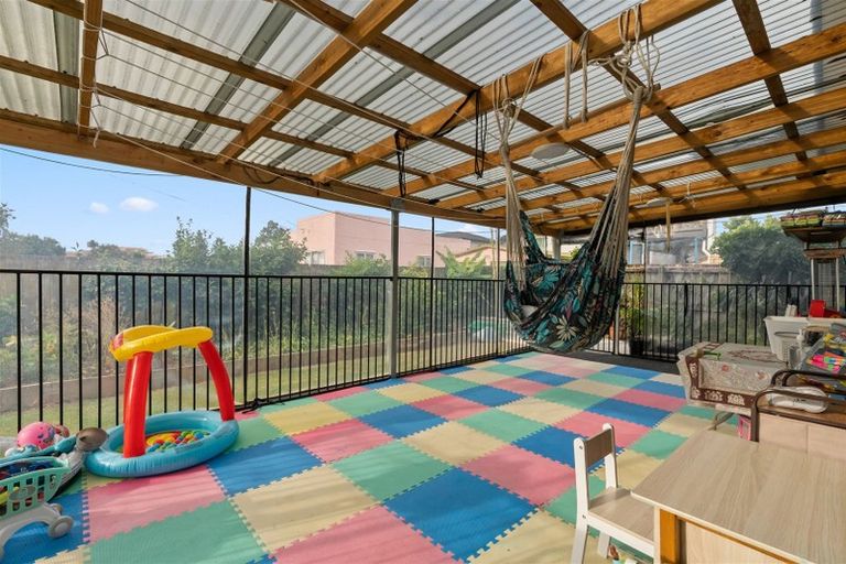 Photo of property in 36 Kenderdine Road, Papatoetoe, Auckland, 2025