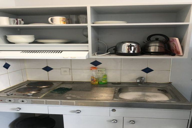 Photo of property in Quest/richard Pearse Apartment, 8/219a Willis Street, Te Aro, Wellington, 6011