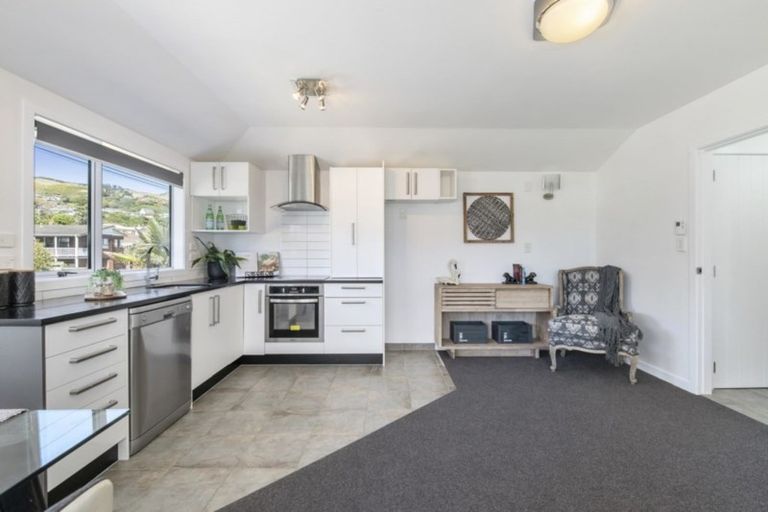 Photo of property in 1/19 Ranui Terrace, Tawa, Wellington, 5028