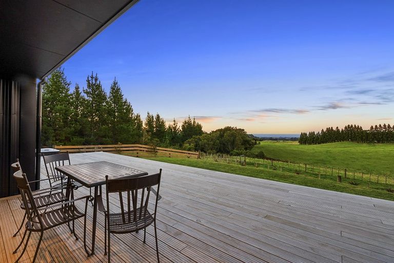 Photo of property in 1640 Mangorei Road, Mangorei, New Plymouth, 4371