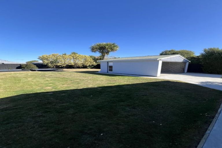 Photo of property in 135 Queenspark Drive, Parklands, Christchurch, 8083