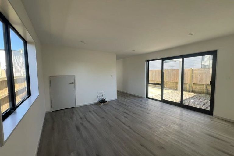 Photo of property in 14 Matukutureia Lane, Manurewa, Auckland, 2102