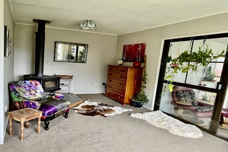 Photo of property in 44c Woodend Road, Woodend, 7610