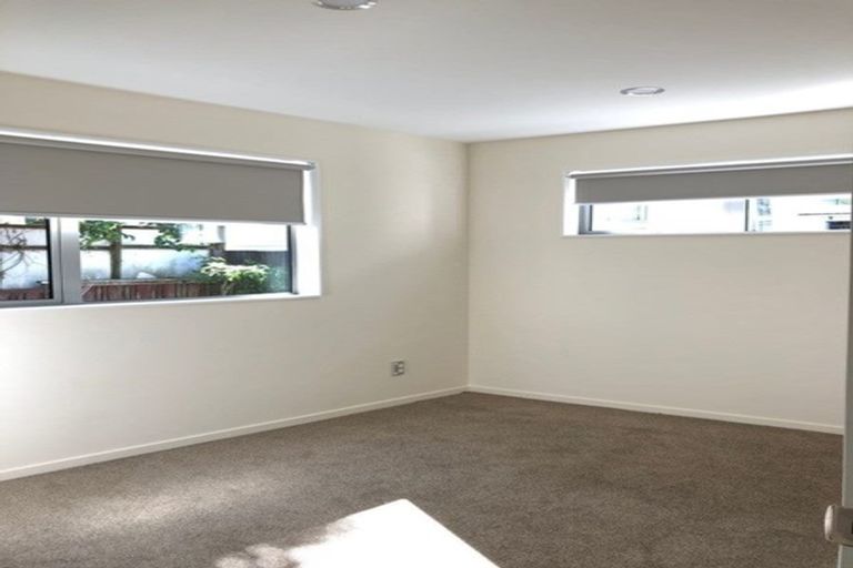 Photo of property in 17 Preston Avenue, Henderson, Auckland, 0610