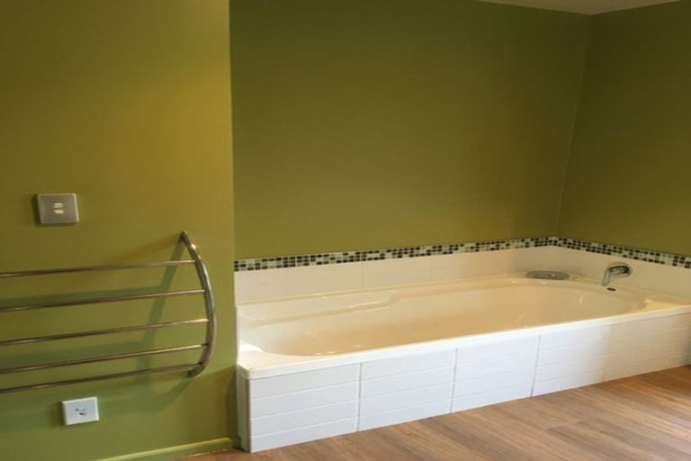 Photo of property in 26 Linkwater Way, Parklands, Christchurch, 8083