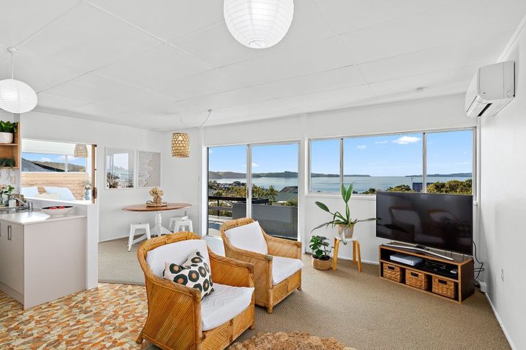 Photo of property in 19 Kotuku Place, Snells Beach, 0920