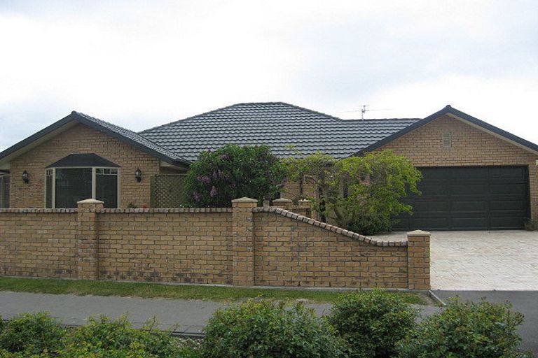 Photo of property in 46 Glasnevin Drive, Casebrook, Christchurch, 8051