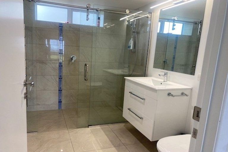 Photo of property in 26a Whiteley Street, Moturoa, New Plymouth, 4310