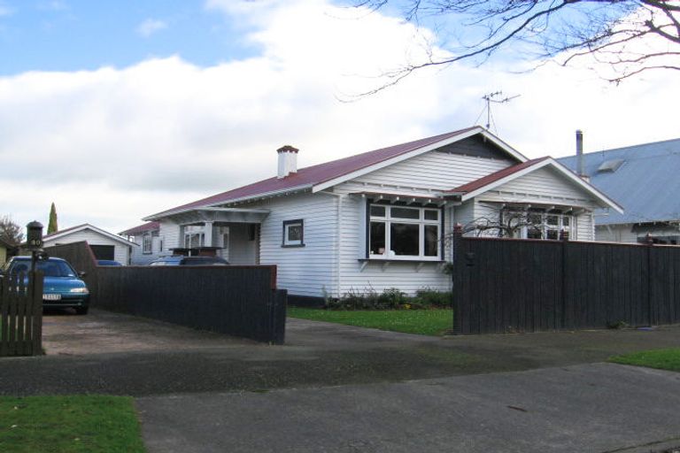 Photo of property in 18 Mere Mere Avenue, Palmerston North, 4414