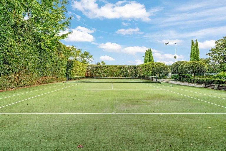 Photo of property in 10 Upland Road, Remuera, Auckland, 1050