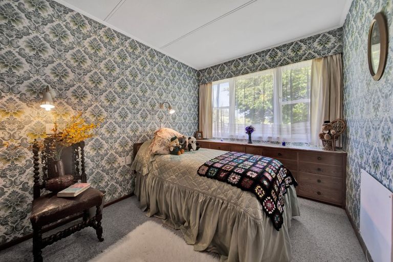 Photo of property in 1 High Road, Hawera, 4610