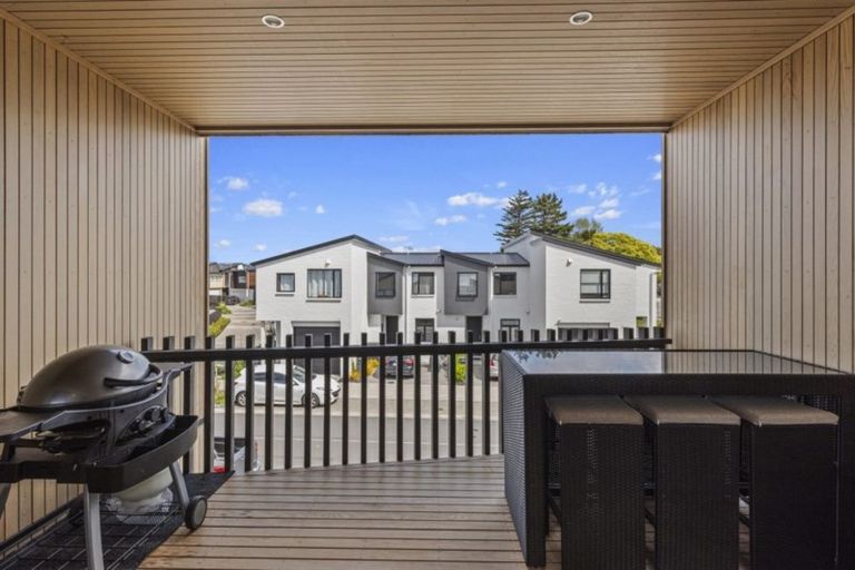 Photo of property in 3 Frank Gill Road, Hobsonville, Auckland, 0616