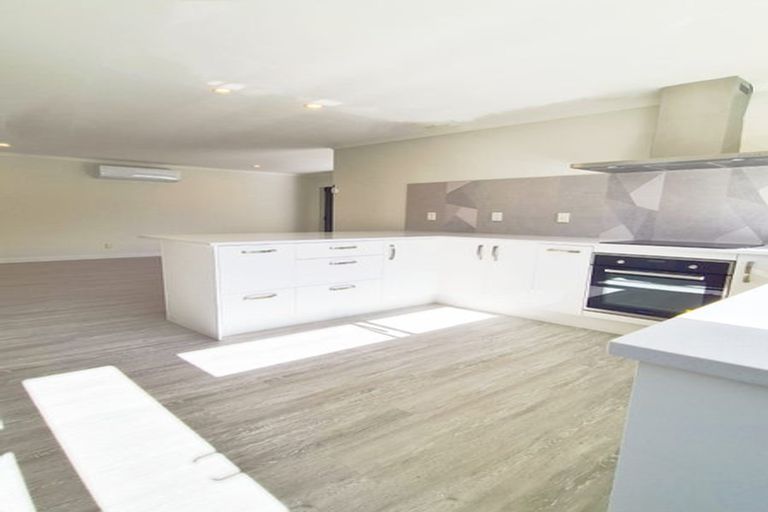 Photo of property in 30 Rathmar Drive, Manurewa, Auckland, 2105