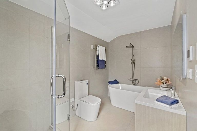 Photo of property in 14 Glann Lane, Flat Bush, 2019