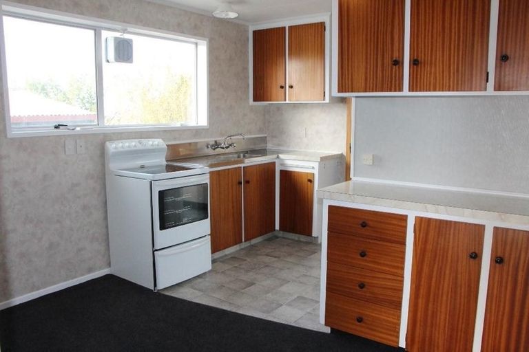 Photo of property in 2/17 Oxford Street, West End, Timaru, 7910