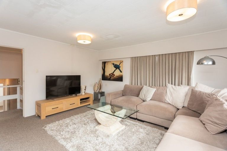 Photo of property in 8 Pennant Grove, Titahi Bay, Porirua, 5022