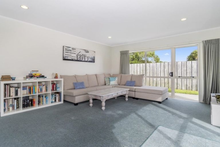 Photo of property in 129 Blake Boulevard, Papamoa Beach, Papamoa, 3118