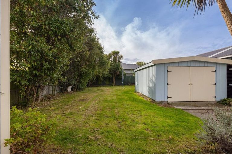 Photo of property in 10 Falcon Street, New Brighton, Christchurch, 8061