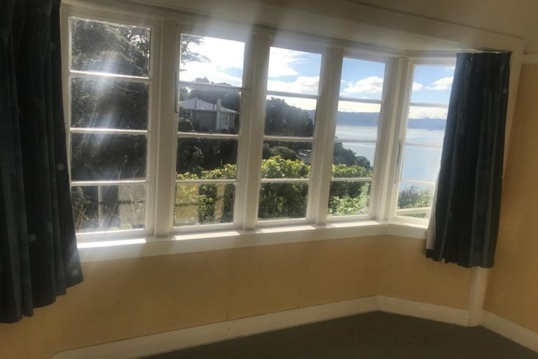 Photo of property in 1 Pahia Street, Roseneath, Wellington, 6021