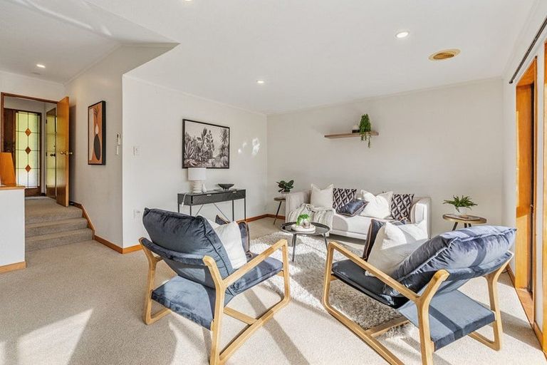 Photo of property in 16a Parklands Drive, Karori, Wellington, 6012